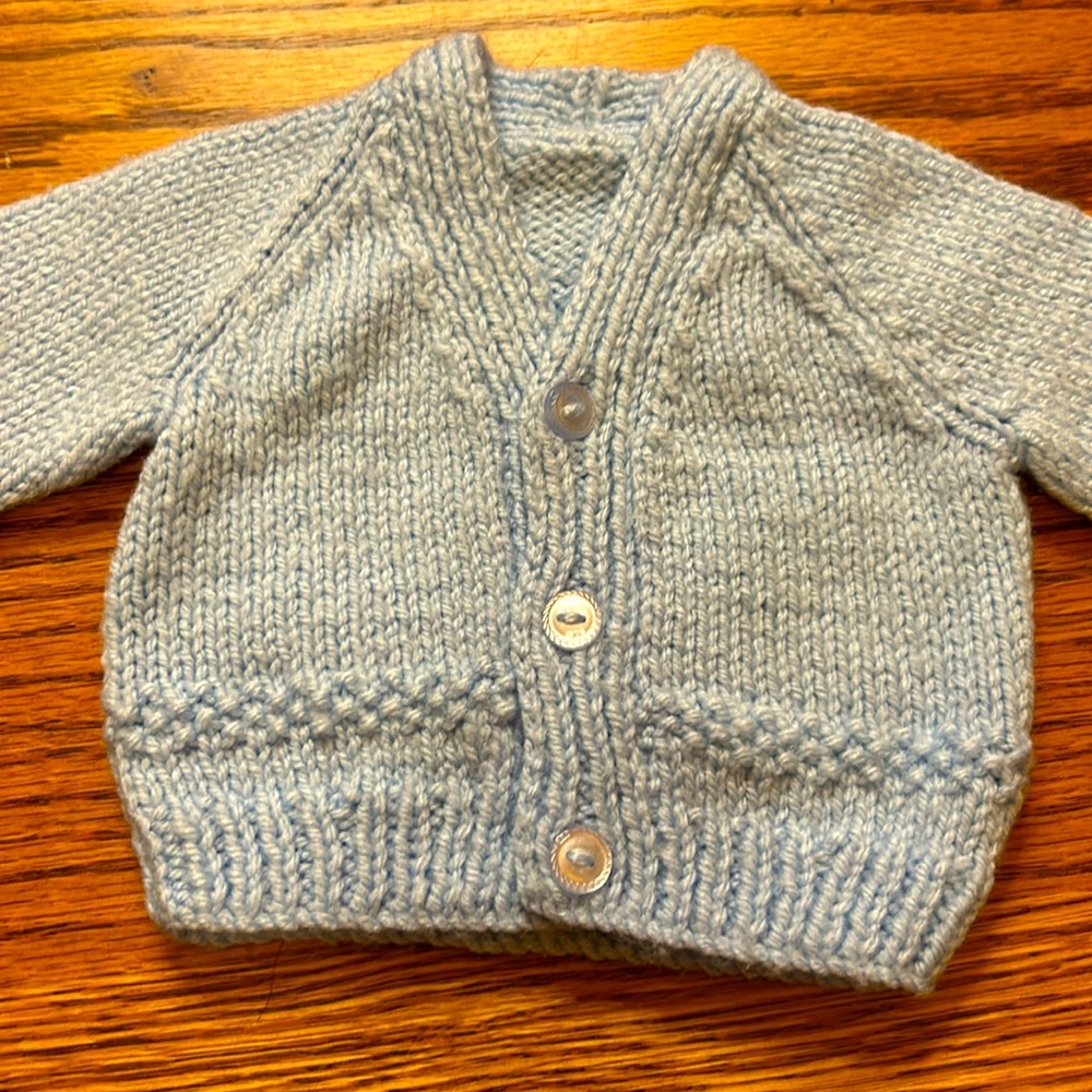 New Handmade Knitted Newborn Blue Cardigan Sweater & Blanket Set - Picture 3 of 10
